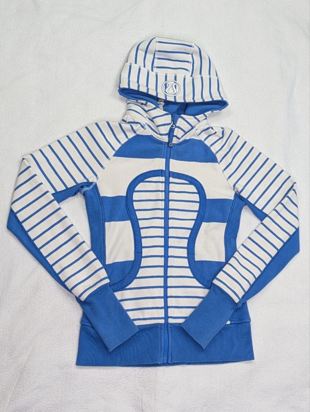 Lululemon Scuba Hoodie II Size 4 Stroll Stripe Pipe Dream Blue White Striped Zip